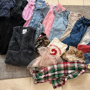 Zara Clothing Lot Size 8-10 m, 22 Pieces includes Hannah Banana and Primark